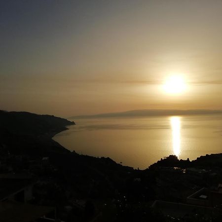Villa Johnny And Mary'S House Breathtaking View Таорміна Номер фото